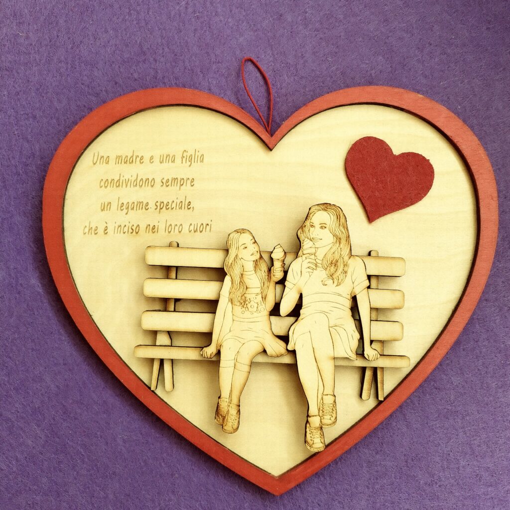 cuore in legno mamma e figlia con frase personalizzata